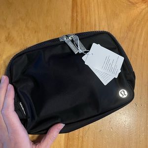 Lululemon large everywhere belt bag
